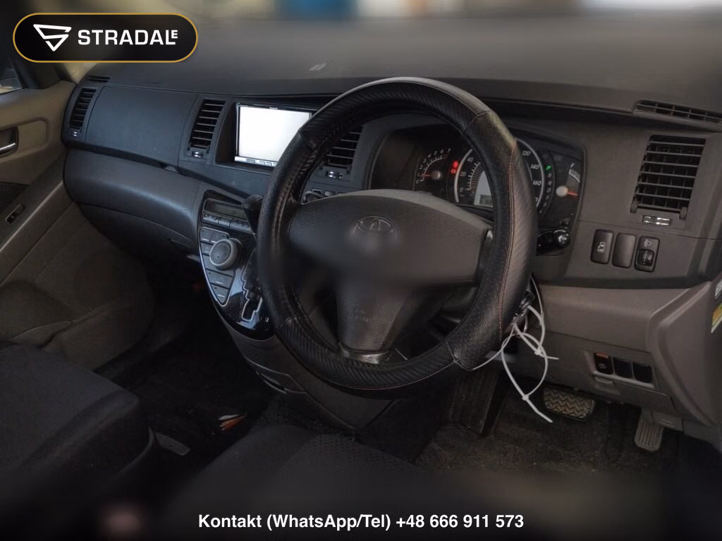 TOYOTA ISIS PLATANA, miniaturka 4