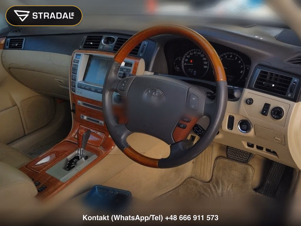 TOYOTA CROWN MAJESTA 4D C TYPE, miniaturka 4