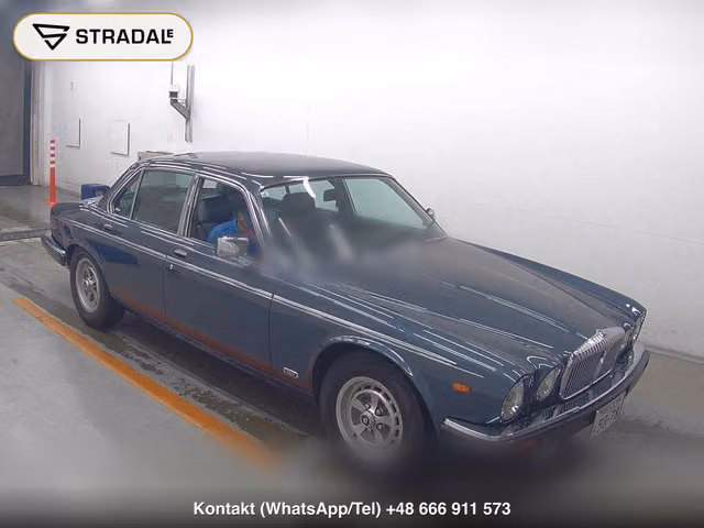 DAIMLER DAIMLER DOUBLE SIX 1993, samochód z aukcji Japonii