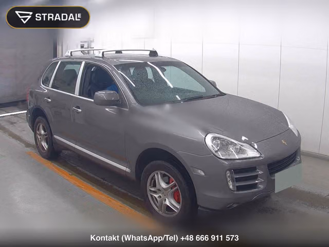 PORSCHE CAYENNE 4WD BASE GRADE 2010, samochód z aukcji Japonii