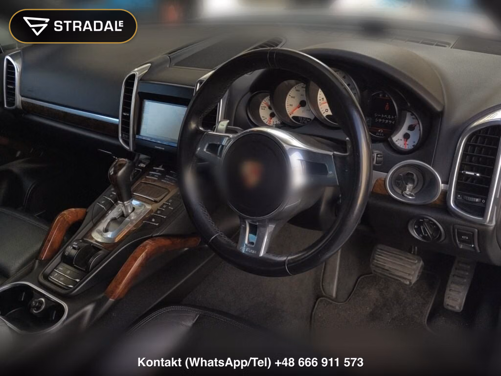 PORSCHE CAYENNE 4WD BASE GRADE, miniaturka 4