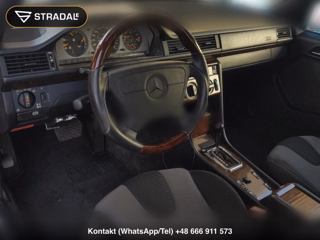 MERCEDES BENZ E-CLASS 4D E320, miniaturka 4