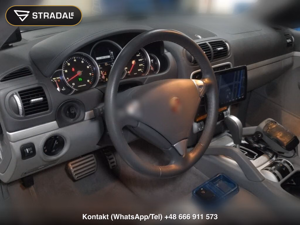 PORSCHE CAYENNE 4WD TURBO, miniaturka 4
