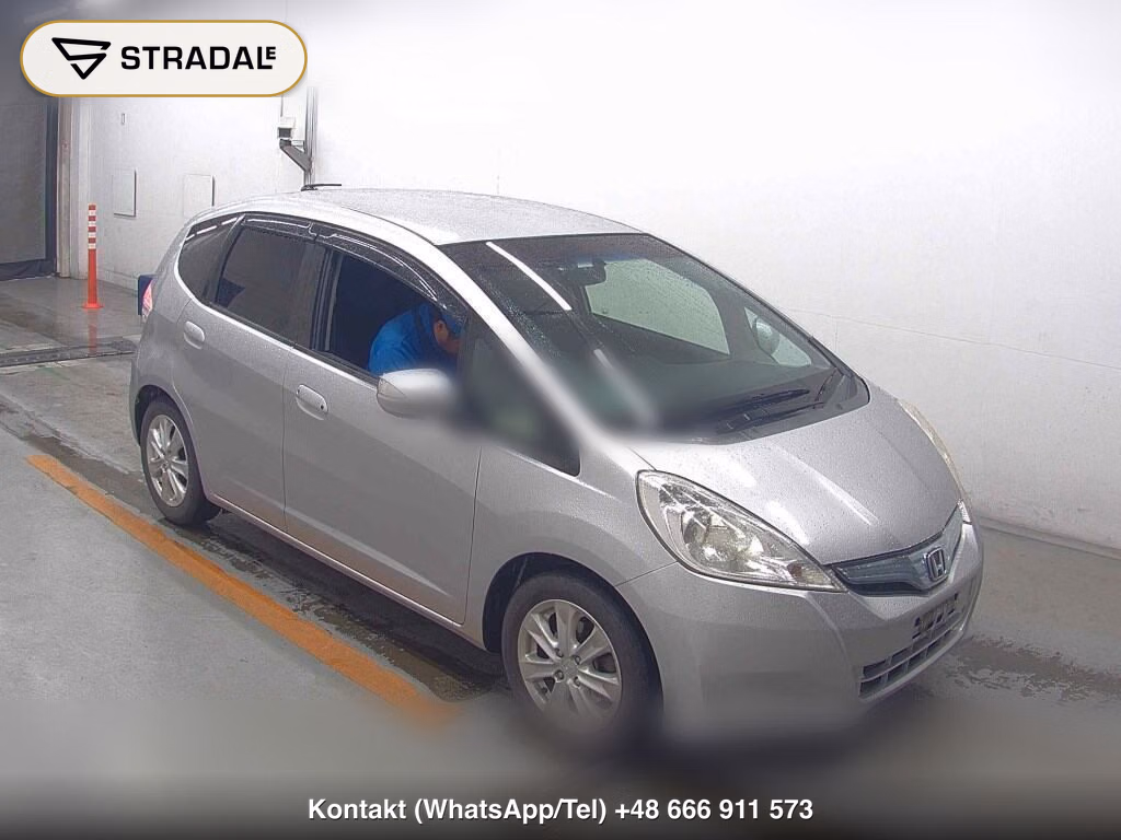 HONDA FIT HYBRID NAVI PREMIUM SELECTION 2012, aukcja z Japonii, zdjęcie 1