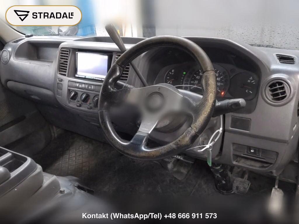 NISSAN CARAVAN 4D, miniaturka 4