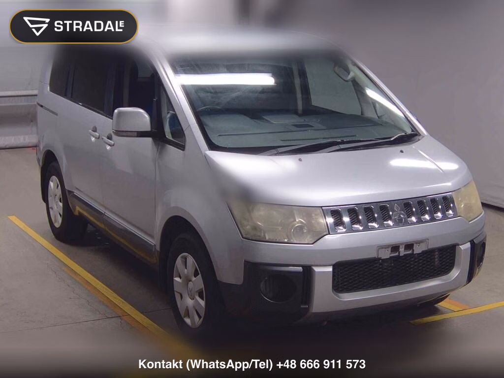 MITSUBISHI DELICA D:5 M 2011, aukcja z Japonii, zdjęcie 1