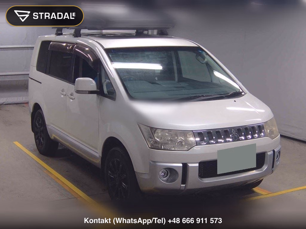 MITSUBISHI DELICA D:5 4WD G POWER PACKAGE 2011, aukcja z Japonii, zdjęcie 1