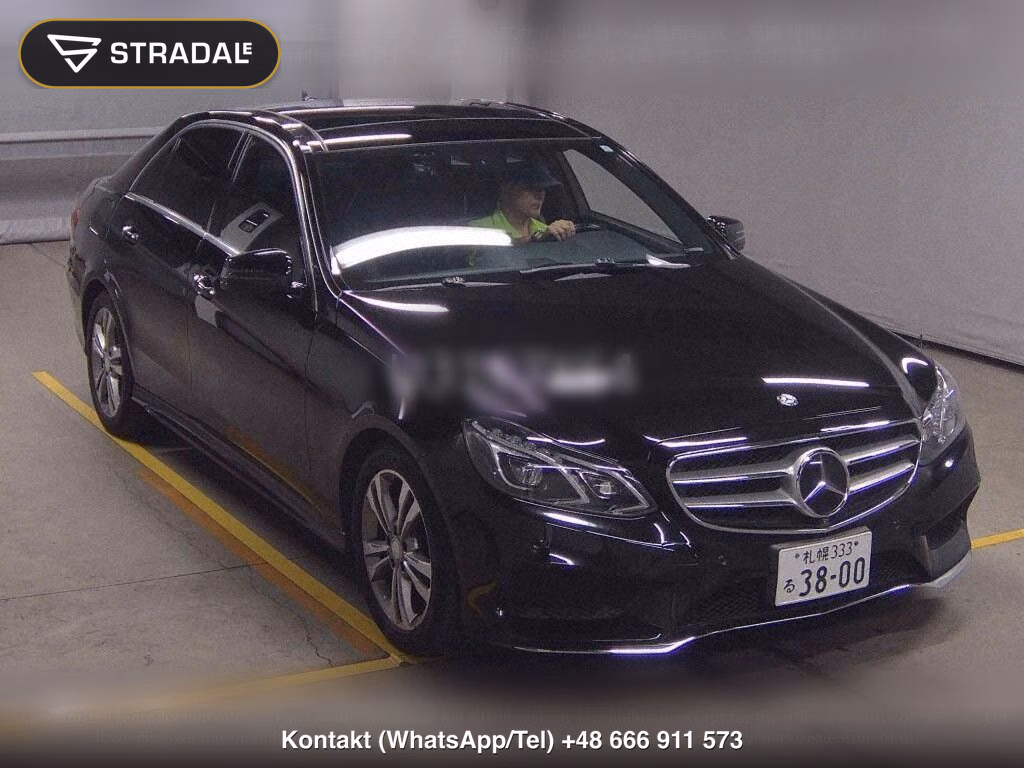 MERCEDES BENZ E-CLASS 4D 4WD E300 4MATIC AVANTGARDE AMG SPORTS P, miniaturka 2