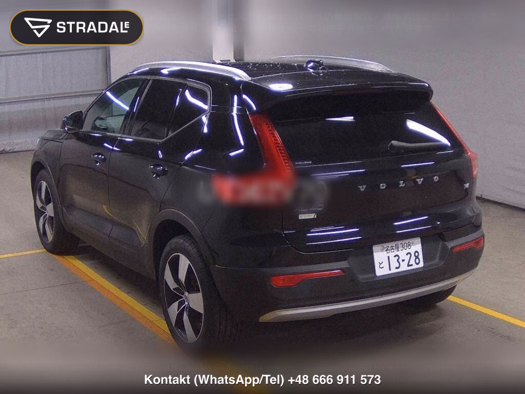 VOLVO XC40 T4 MOMENTUM, miniaturka 3
