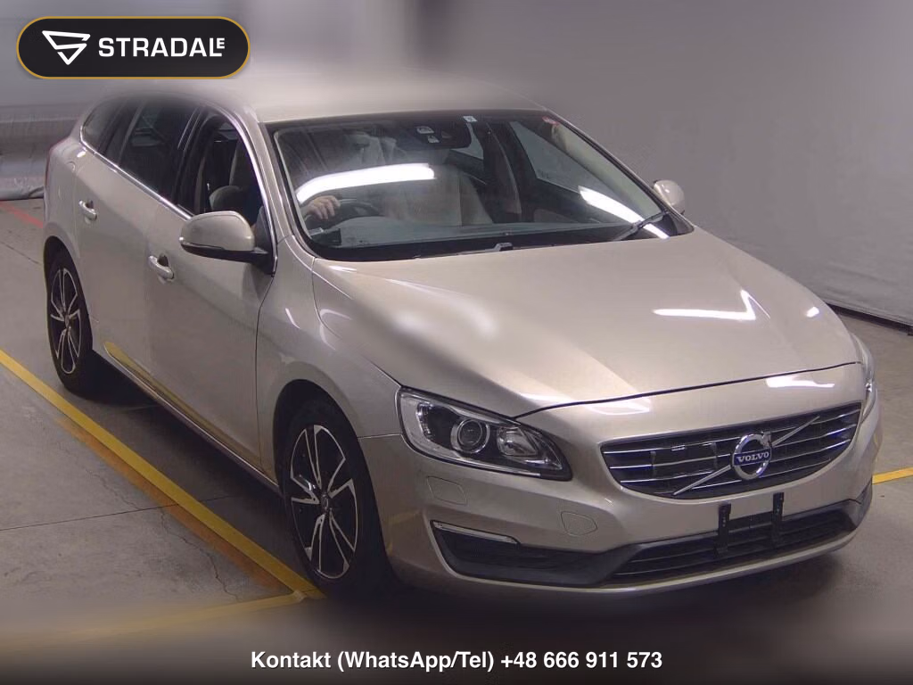 VOLVO V60 T3 SE 2017, aukcja z Japonii, zdjęcie 1