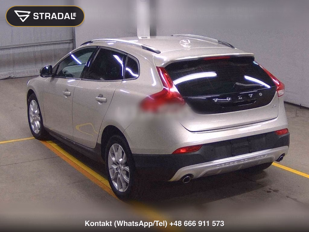 VOLVO V40 CROSS COUNTRY D4 MOMENTUM, miniaturka 3
