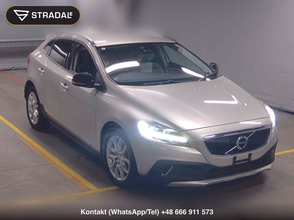 VOLVO V40 CROSS COUNTRY D4 MOMENTUM 2019, aukcja z Japonii, zdjęcie 1