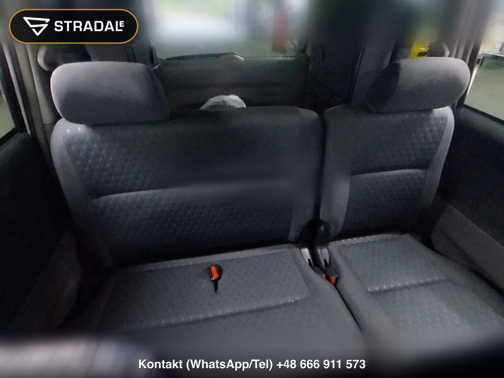 TOYOTA VOXY, miniaturka 7