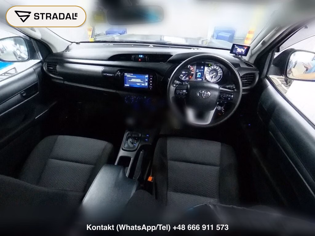 TOYOTA HILUX 4D 4WD X, miniaturka 4