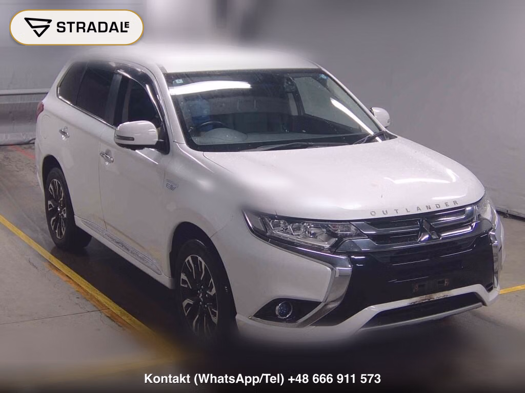 MITSUBISHI OUTLANDER PHEV 4WD G NAVI PACKAGE 2016, aukcja z Japonii, zdjęcie 1
