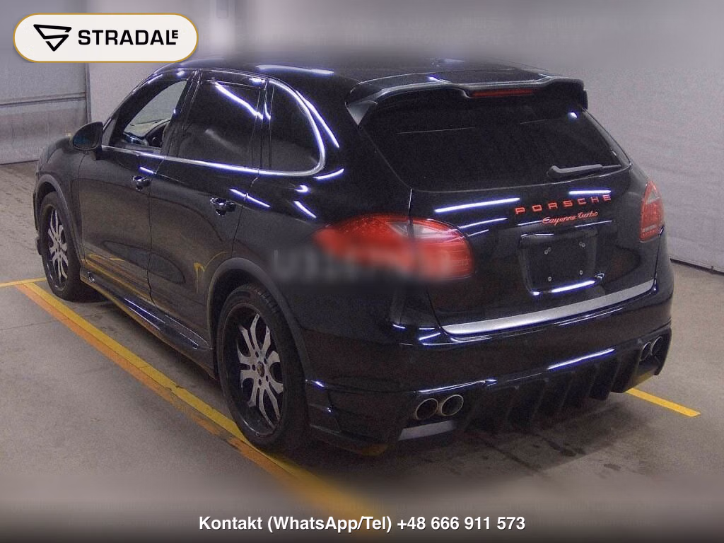 PORSCHE CAYENNE 4WD TURBO, miniaturka 3