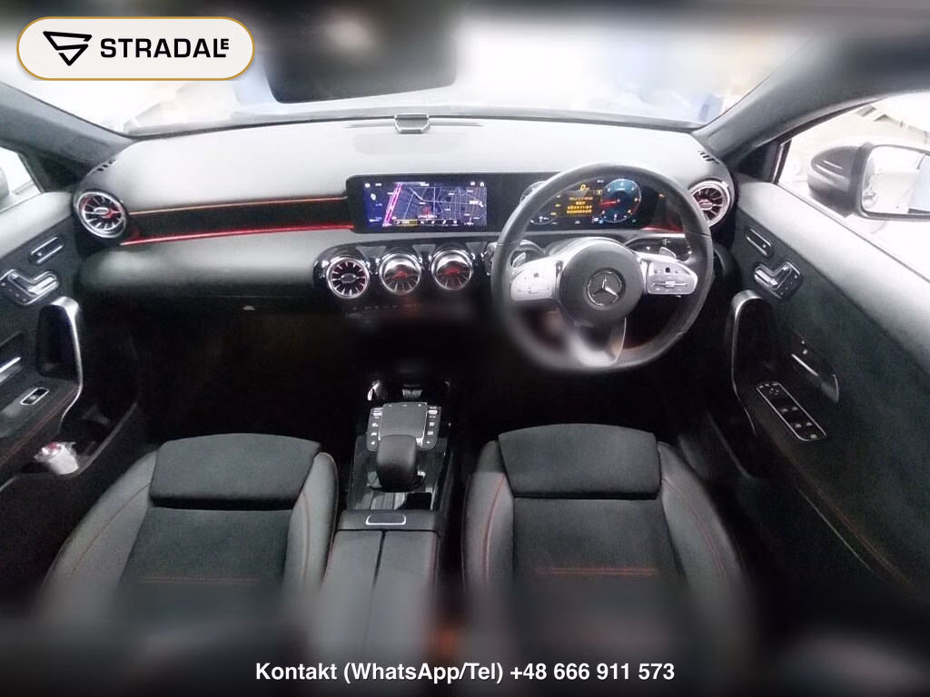 MERCEDES BENZ A-CLASS A200D AMG LINE, miniaturka 3
