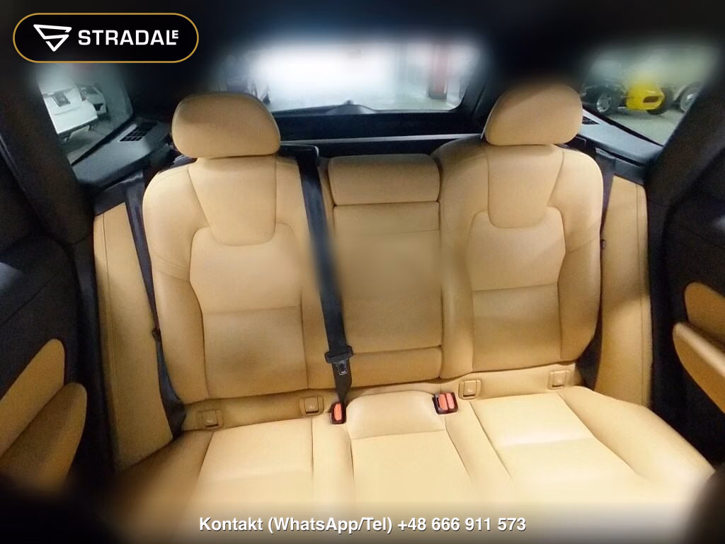 VOLVO XC60 4WD T5 AWD MOMENTUM, miniaturka 7