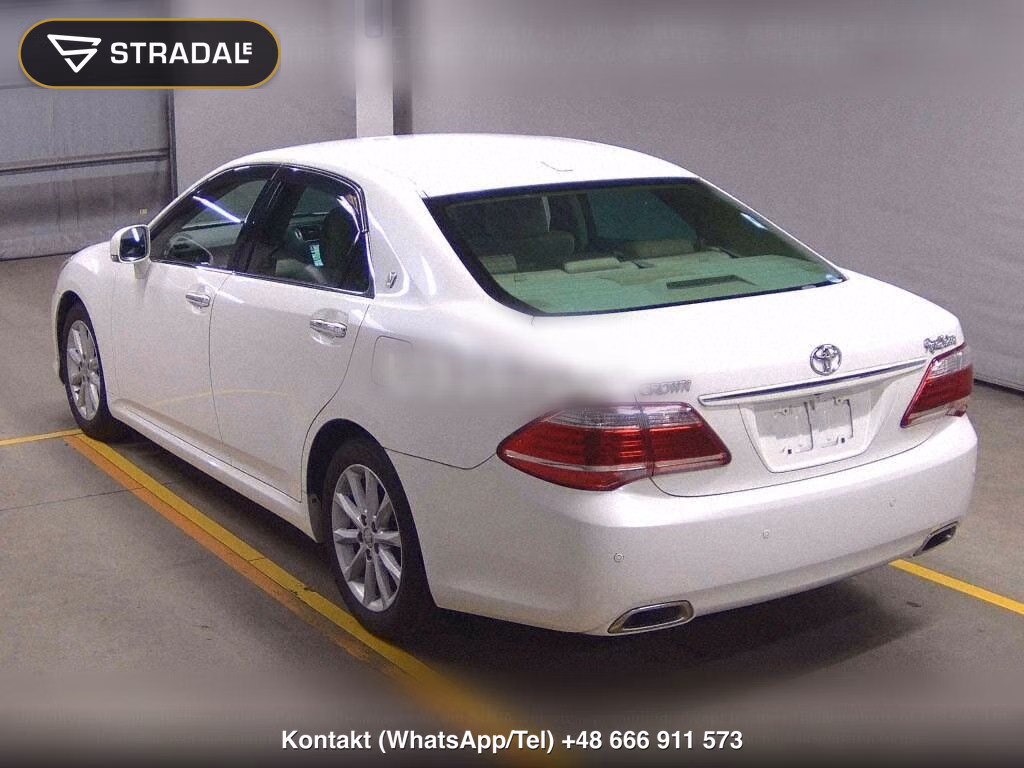 TOYOTA CROWN 4D, miniaturka 3