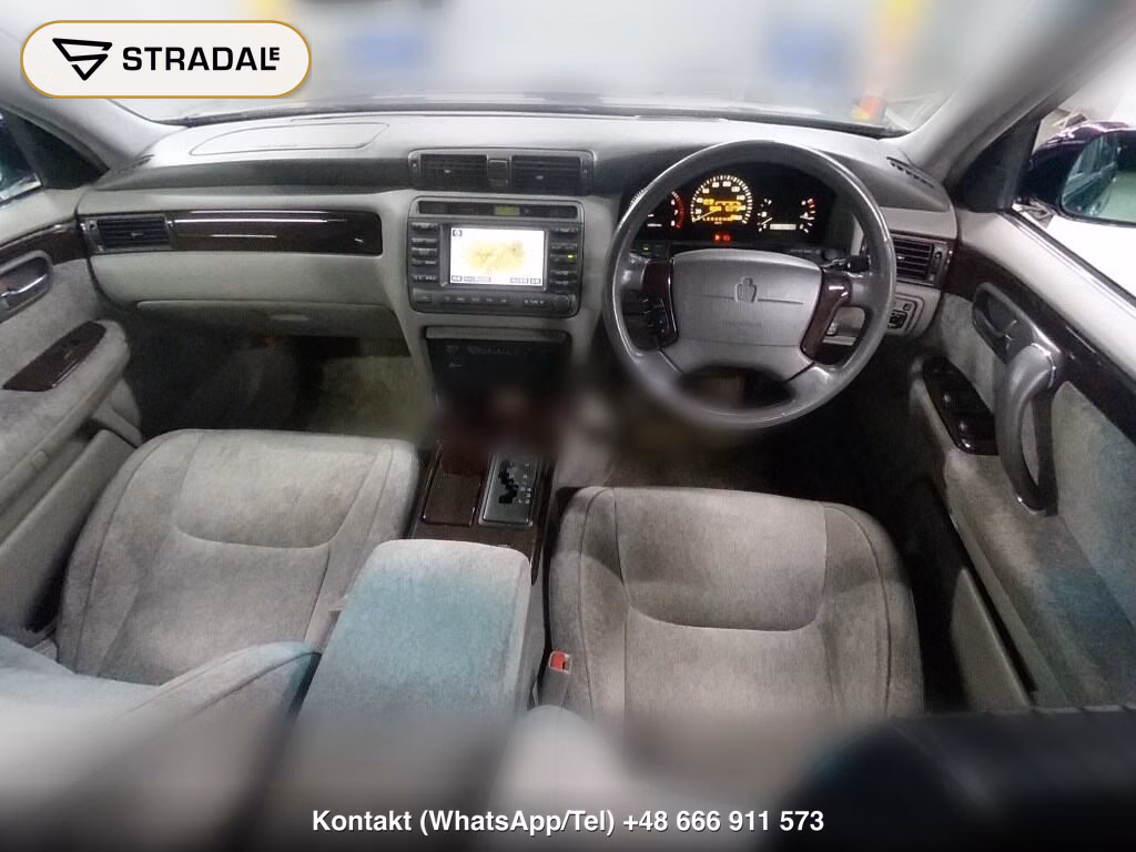 TOYOTA CROWN MAJESTA 4D 3.0A TYPE, miniaturka 4