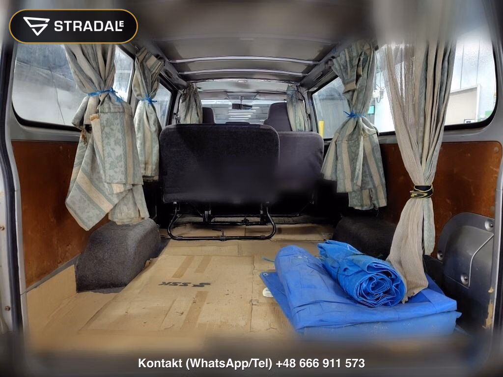 NISSAN CARAVAN 4D, miniaturka 7