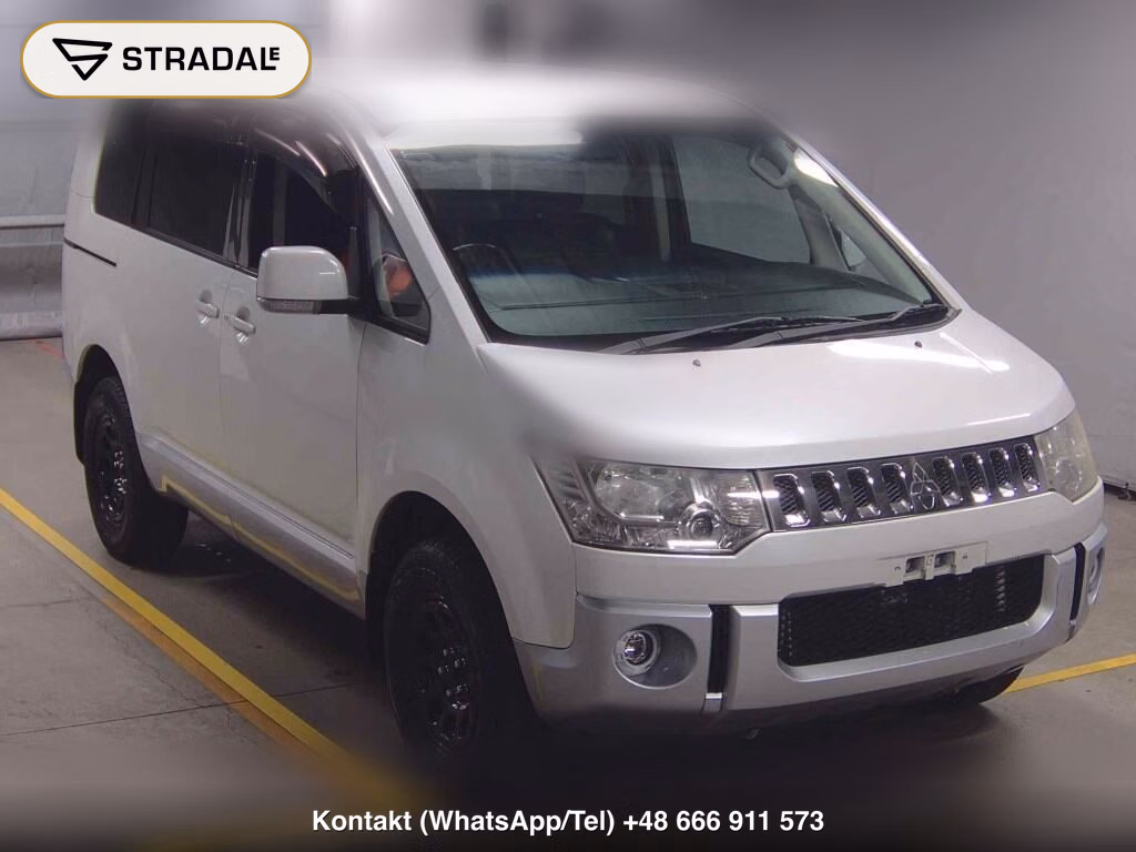 MITSUBISHI DELICA D:5 4WD G POWER PACKAGE 2011, aukcja z Japonii, zdjęcie 1