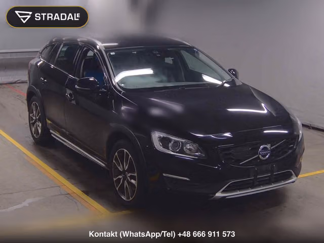 VOLVO V60 4WD CROSS COUNTRY T5 AWD SE 2017, samochód z aukcji Japonii