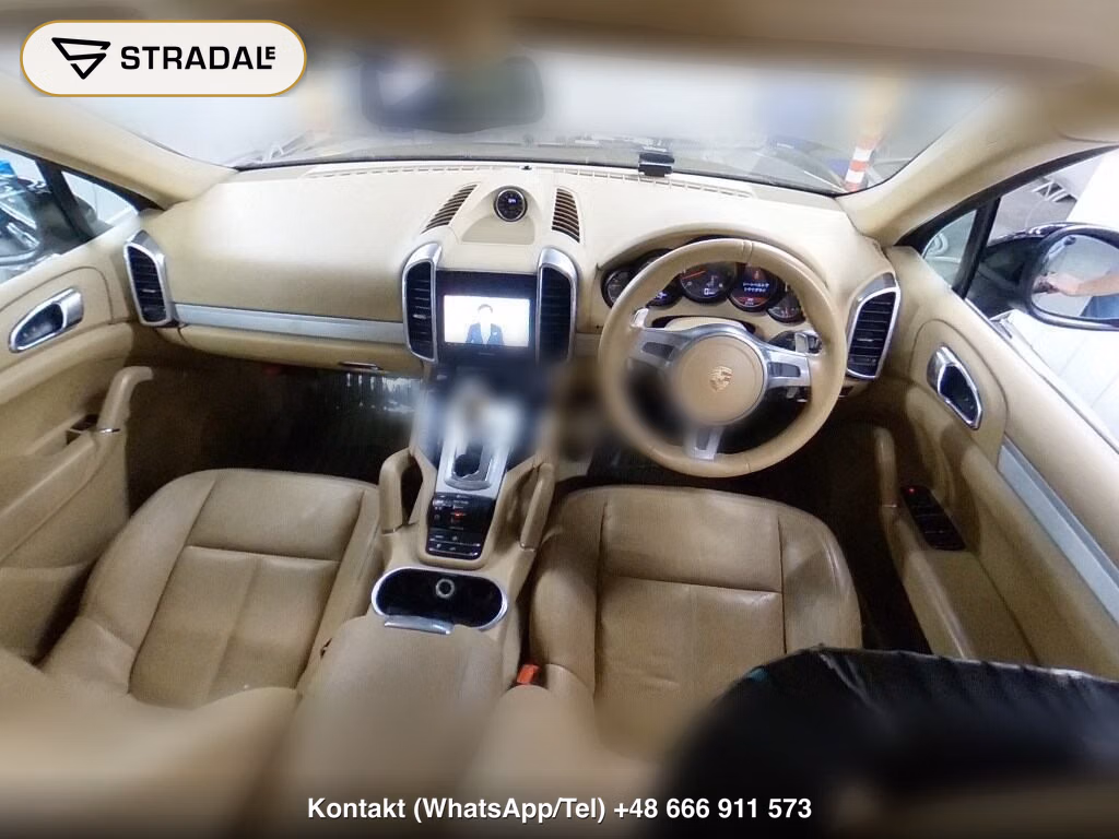 PORSCHE CAYENNE 4WD BASE GRADE, miniaturka 4