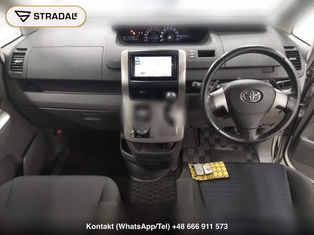 TOYOTA VOXY ZS, miniaturka 4
