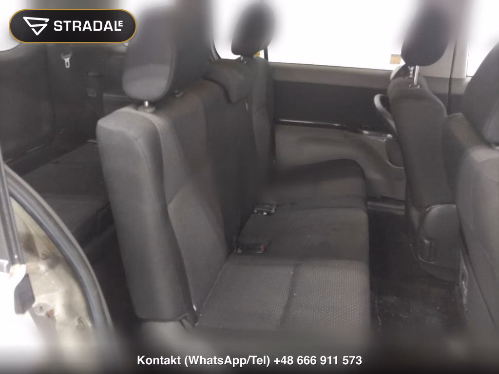 TOYOTA ISIS PLATANA, miniaturka 7