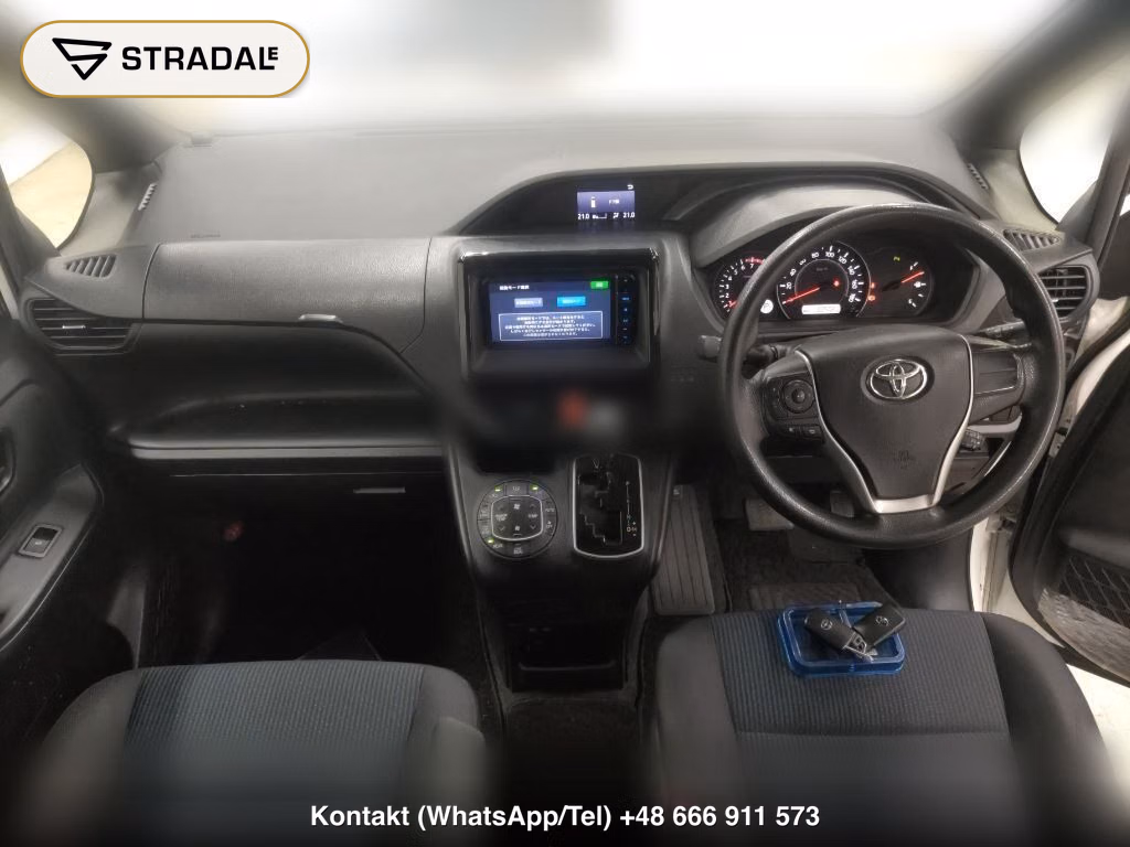 TOYOTA NOAH X, miniaturka 4