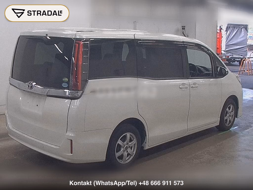 TOYOTA NOAH X, miniaturka 6