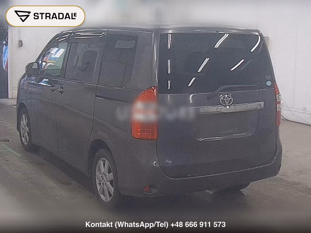 TOYOTA NOAH, miniaturka 3