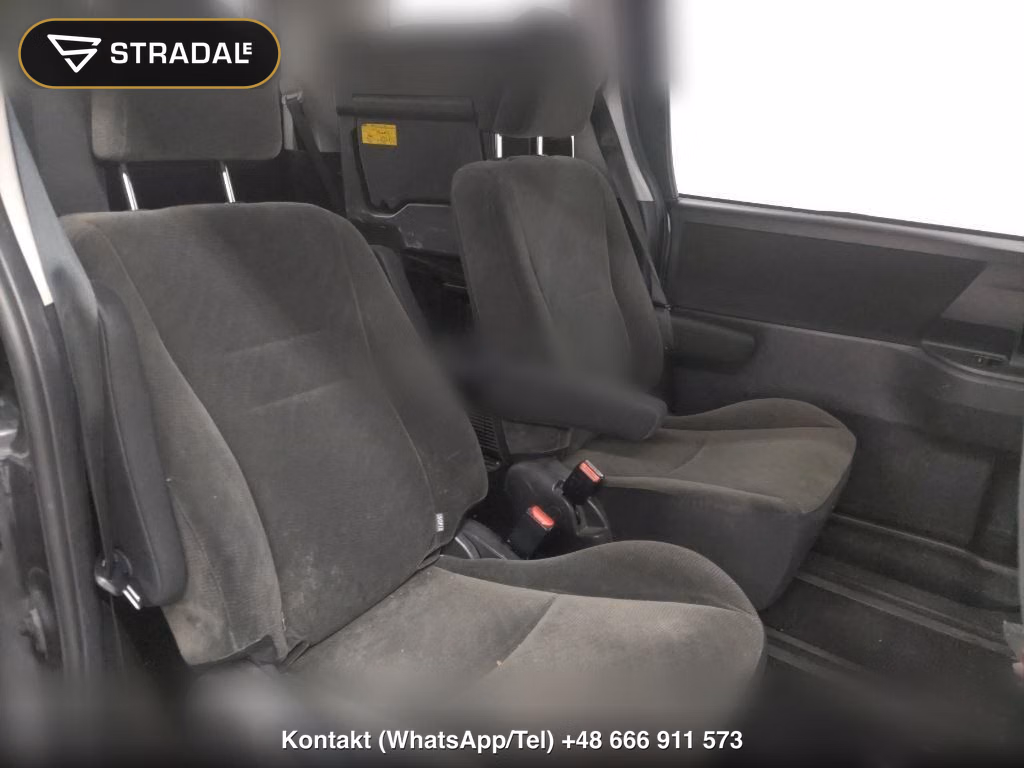 TOYOTA NOAH, miniaturka 7