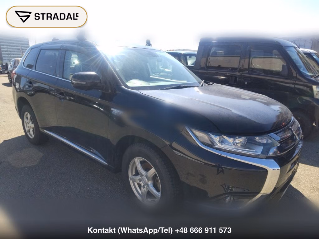 MITSUBISHI OUTLANDER PHEV 4WD 2015, aukcja z Japonii, zdjęcie 1