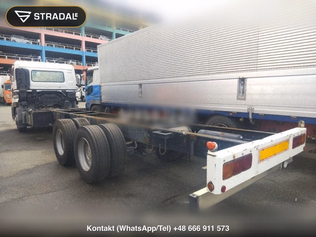 UD TRUCKS QUON, miniaturka 3