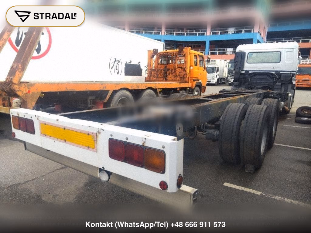 UD TRUCKS QUON, miniaturka 6