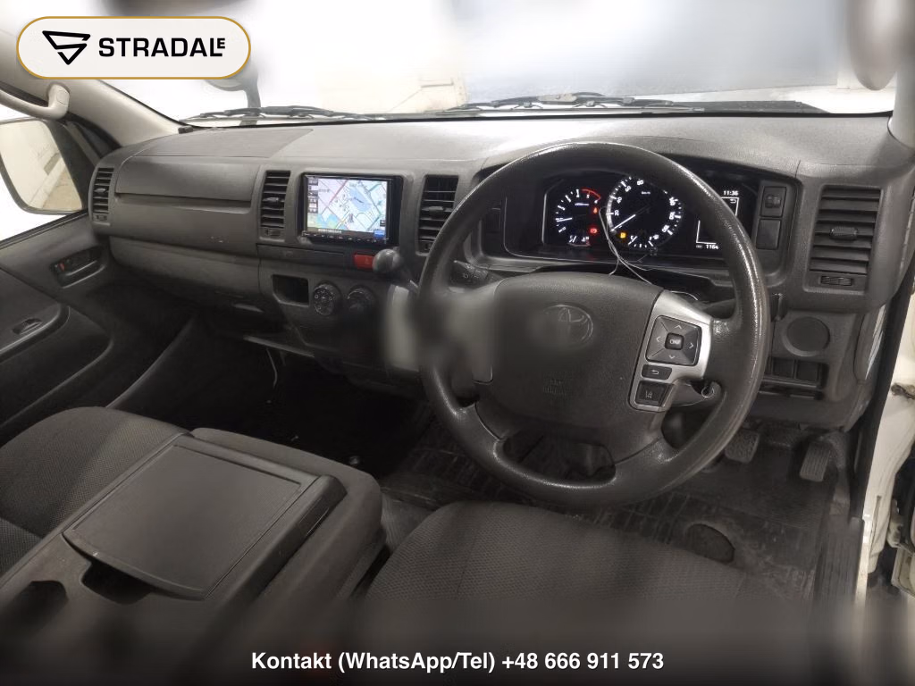 TOYOTA HIACE VAN 4D DX, miniaturka 4