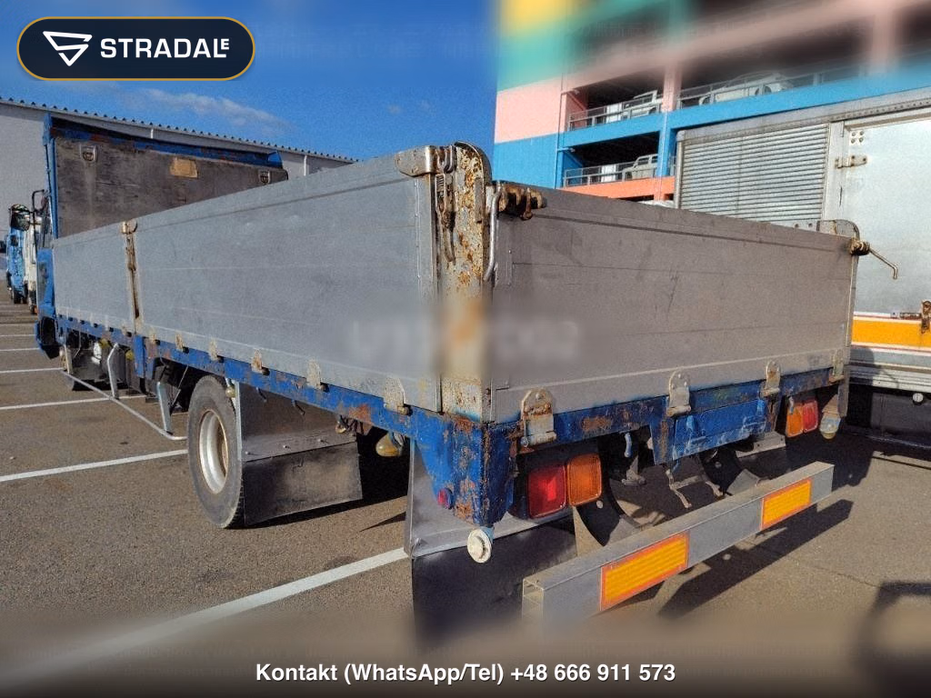 UD TRUCKS CONDOR, miniaturka 3