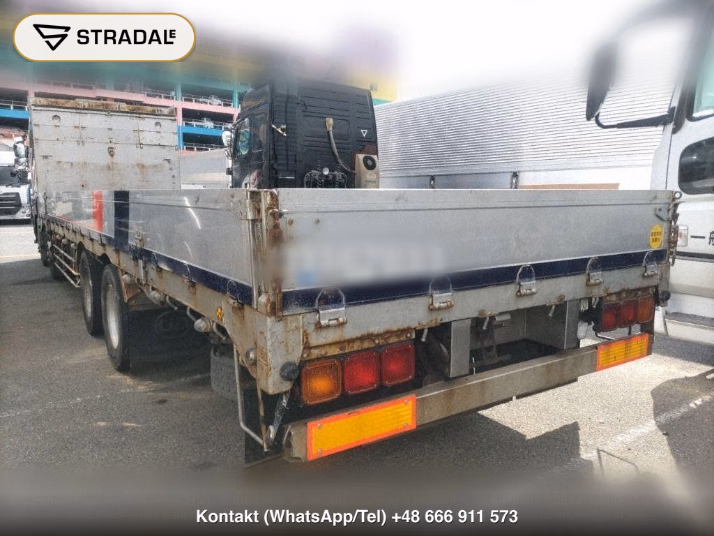 UD TRUCKS QUON, miniaturka 3