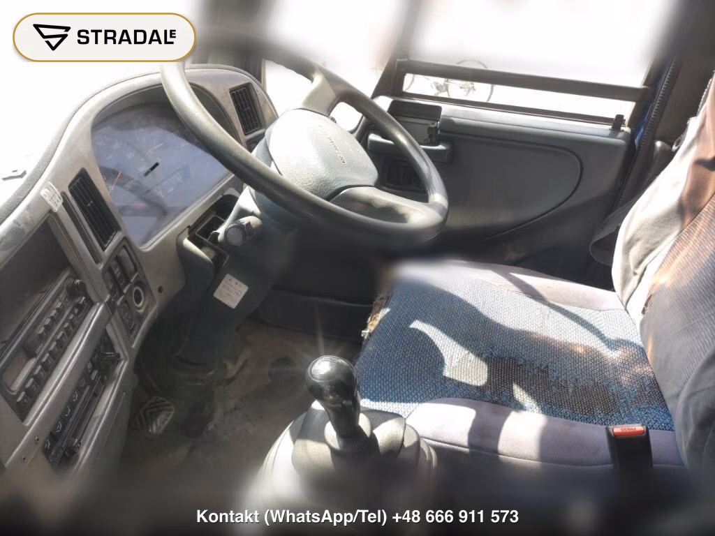 UD TRUCKS CONDOR, miniaturka 4