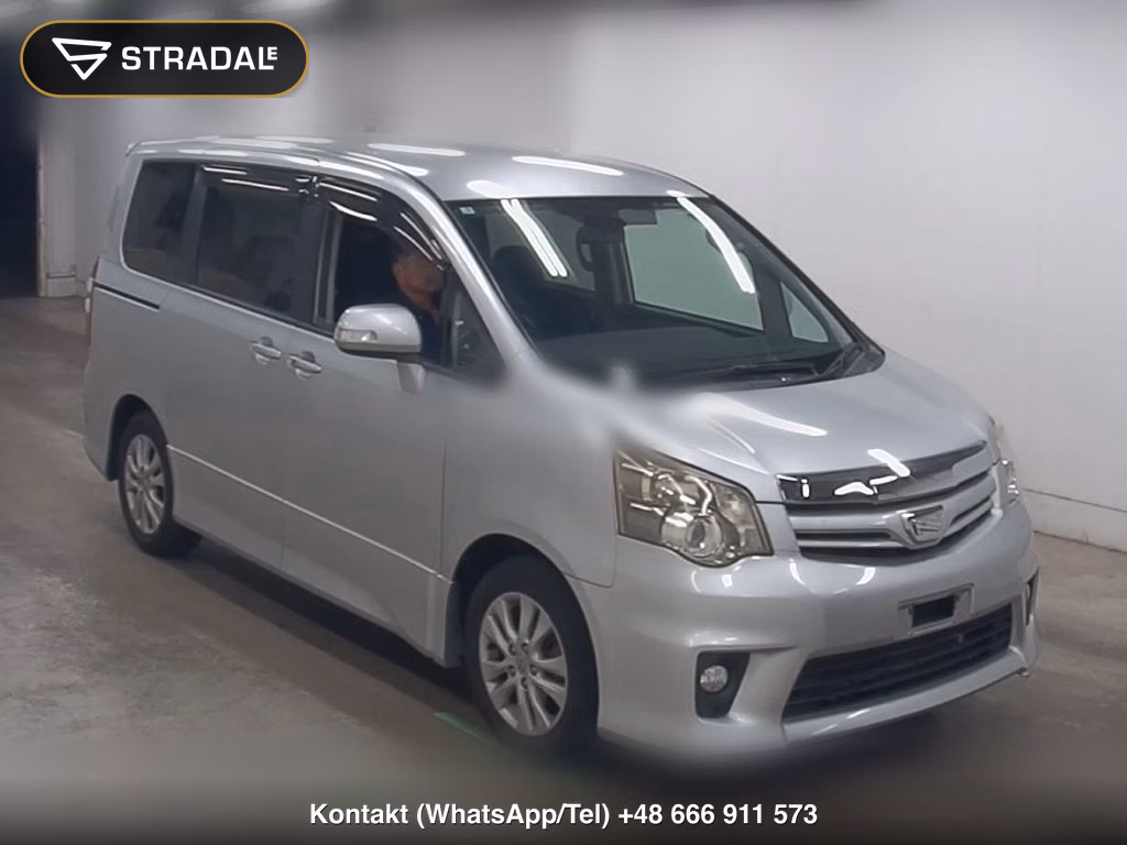 TOYOTA NOAH SI 2011, aukcja z Japonii, zdjęcie 1