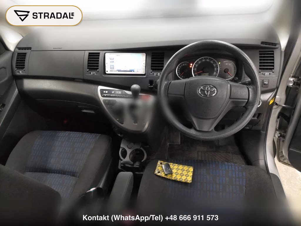 TOYOTA ISIS PLATANA, miniaturka 4