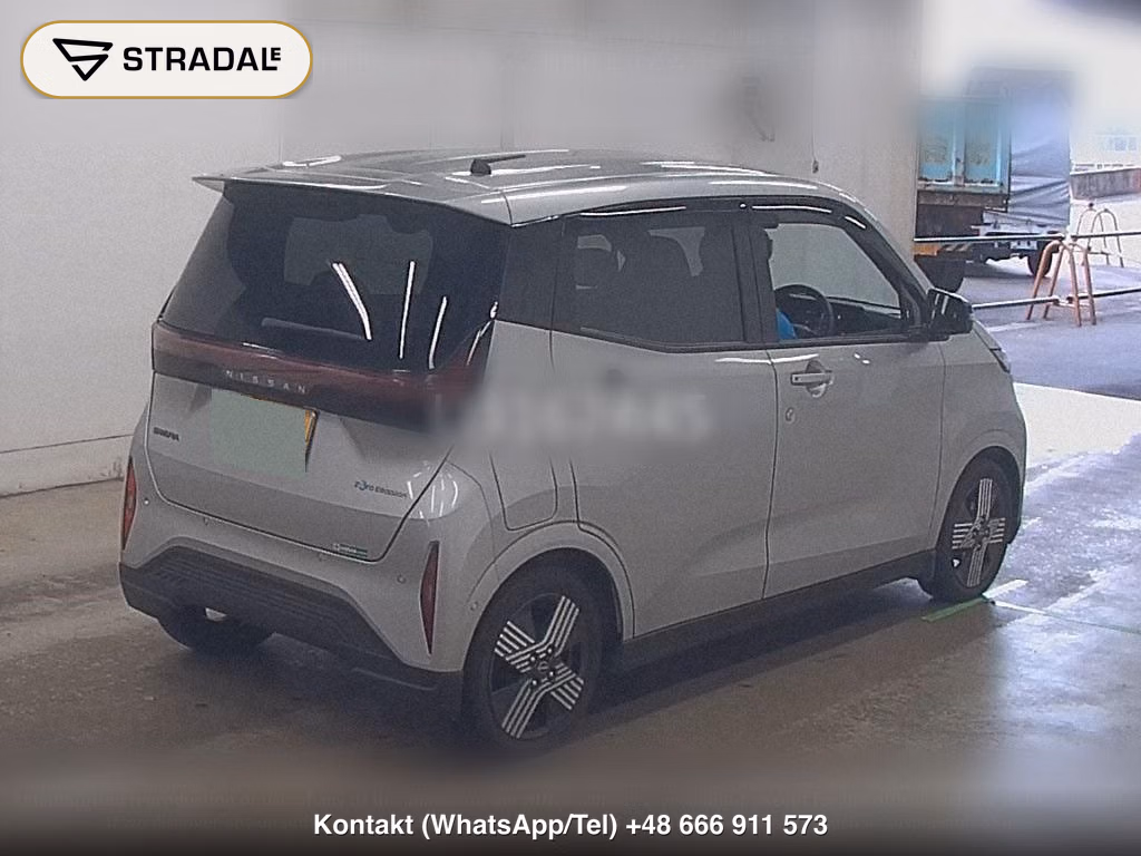 NISSAN SAKURA G, miniaturka 6