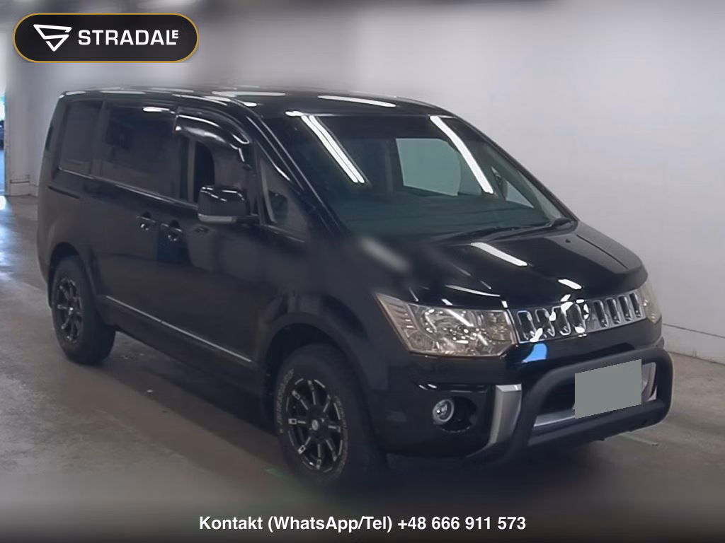 MITSUBISHI DELICA D:5 4WD G POWER PACKAGE 2010, aukcja z Japonii, zdjęcie 1