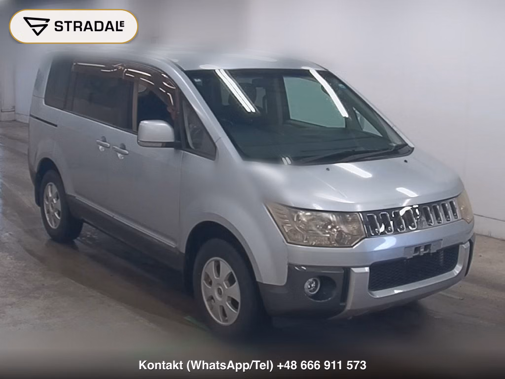 MITSUBISHI DELICA D:5 G POWER PACKAGE 2010, aukcja z Japonii, zdjęcie 1