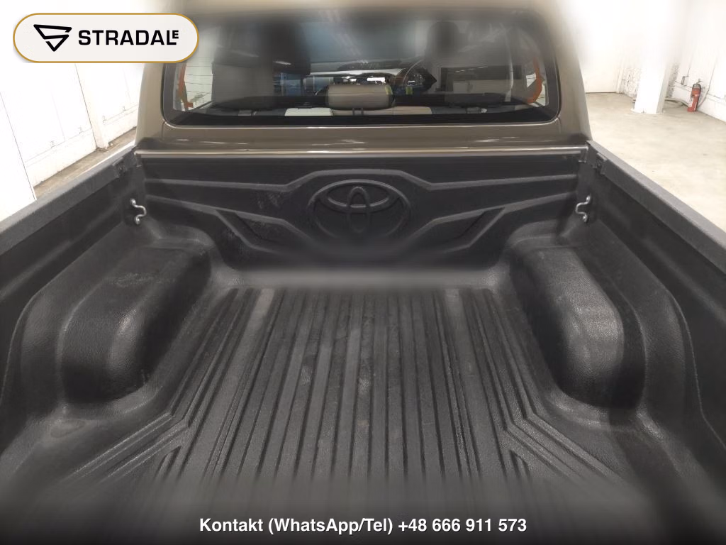 TOYOTA HILUX 4D 4WD Z, miniaturka 7