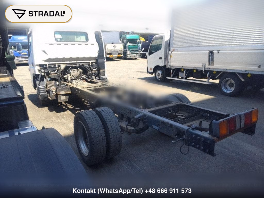 MITSUBISHI FUSO CANTER 2D, miniaturka 3