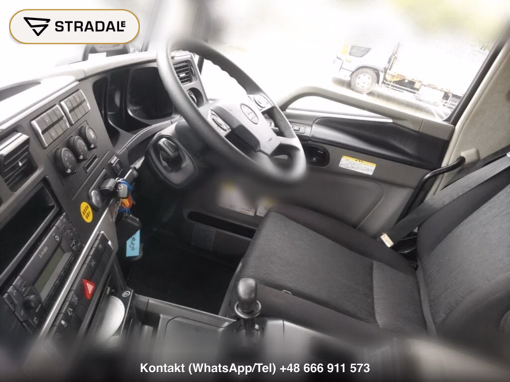 MITSUBISHI FUSO SUPER GREAT TRACTOR, miniaturka 4