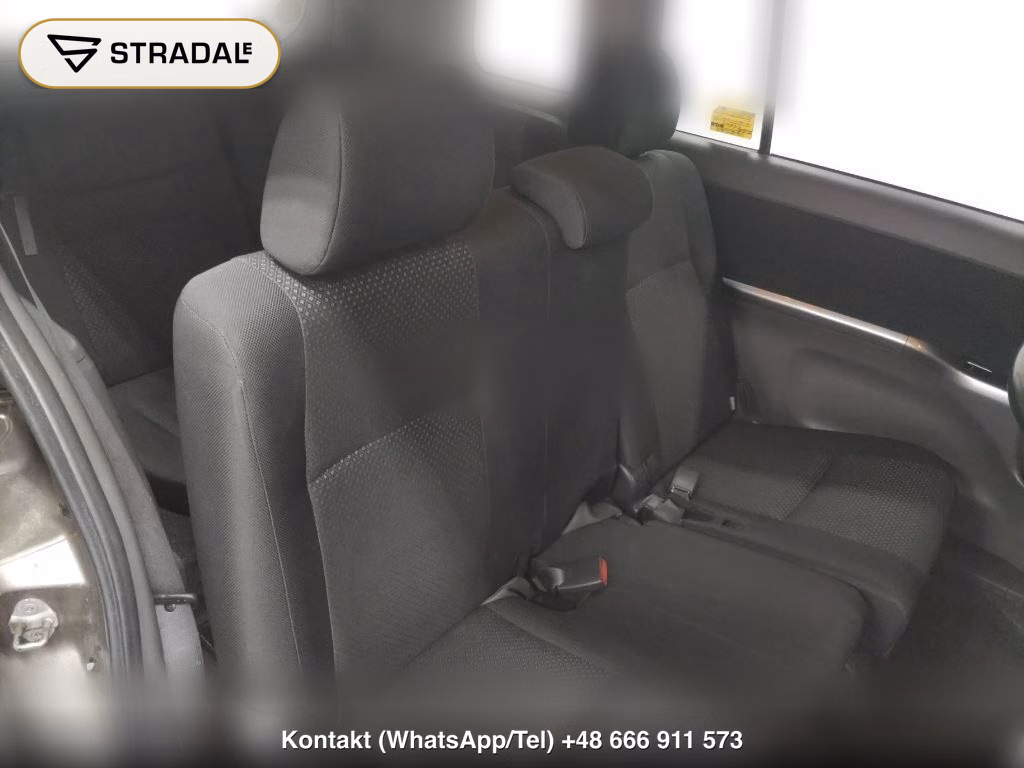 TOYOTA ISIS PLATANA, miniaturka 7